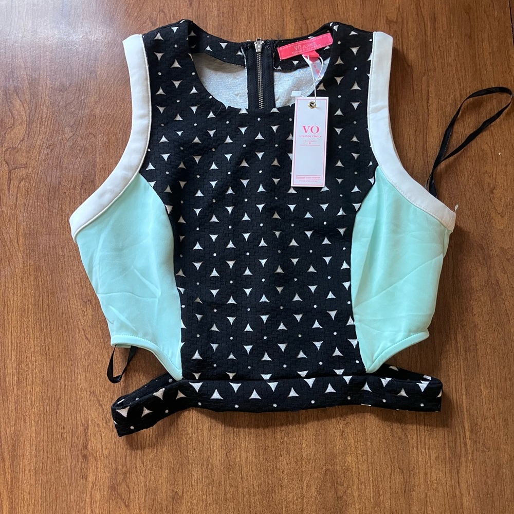 VO Black and Mint Geometric Crop Top